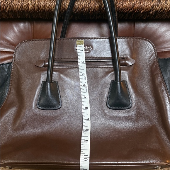 Prada black/brown two-tone crossbody handbag. - Picture 14 of 16